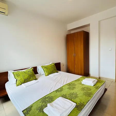 Sunny House 201 One Bedroom Apartman *